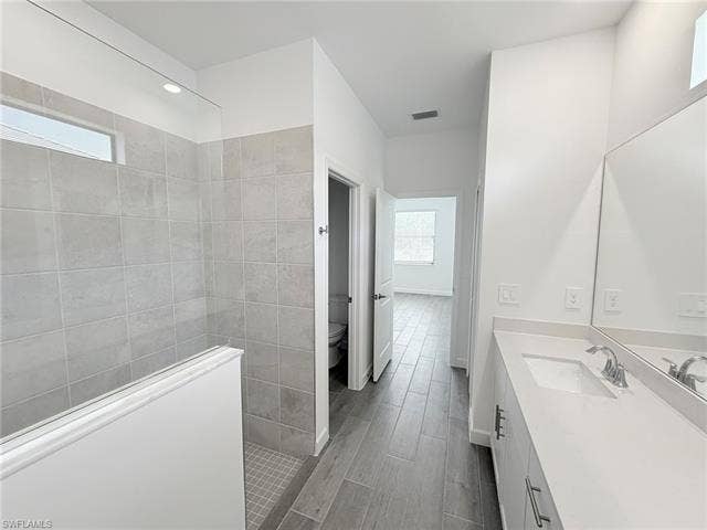 19274 Hinkley Dr, Estero, FL 33928 19274 Hinkley Dr, Estero, FL 33928