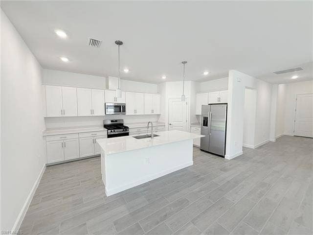 19274 Hinkley Dr, Estero, FL 33928 19274 Hinkley Dr, Estero, FL 33928