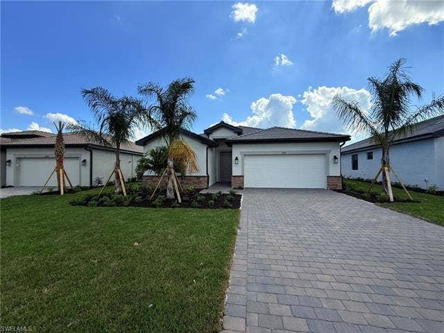 19274 Hinkley Dr, Estero, FL 33928 19274 Hinkley Dr, Estero, FL 33928