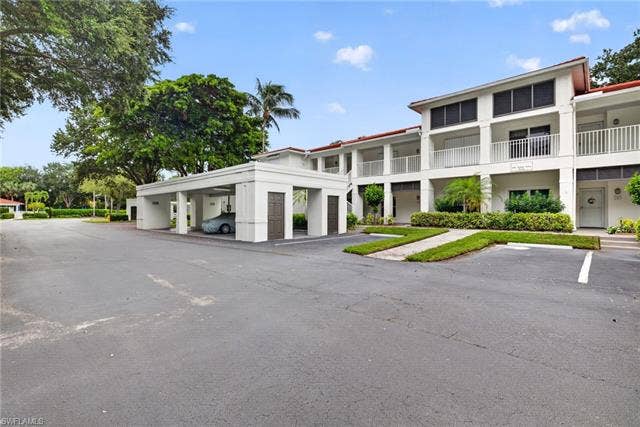 985 Tarpon Cove Dr, #203, Naples, FL 34110 985 Tarpon Cove Dr, #203, Naples, FL 34110