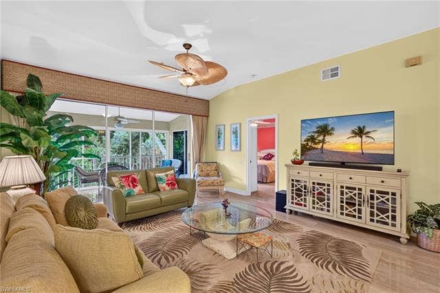 985 Tarpon Cove Dr, #203, Naples, FL 34110 985 Tarpon Cove Dr, #203, Naples, FL 34110