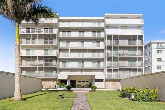 1977 N Gulf Shore Blvd, #504, Naples, FL 34102 1977 N Gulf Shore Blvd, #504, Naples, FL 34102