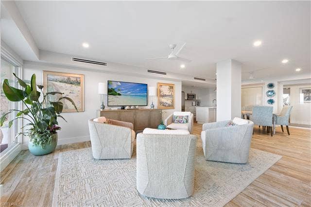 1977 N Gulf Shore Blvd, #504, Naples, FL 34102 1977 N Gulf Shore Blvd, #504, Naples, FL 34102