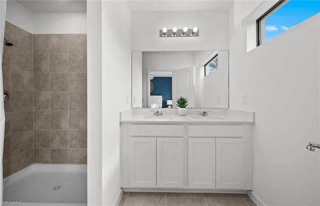 1558 Lake Jessup Cir, Cape Coral, FL 33909 Rowan staged Model.