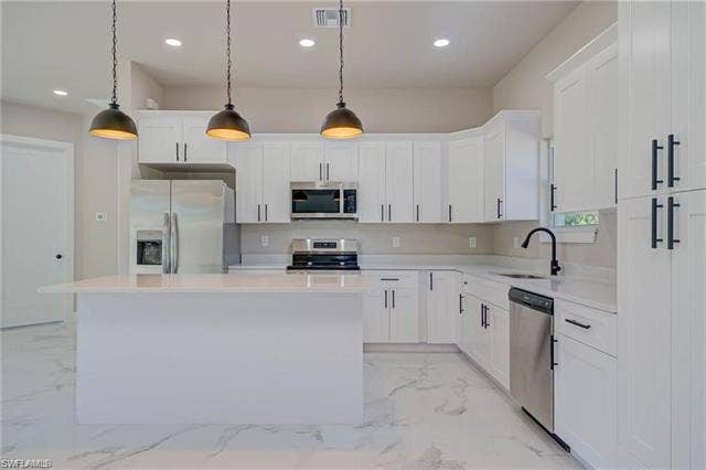 2023 Robert Ave, Alva, FL 33920 2023 Robert Ave, Alva, FL 33920