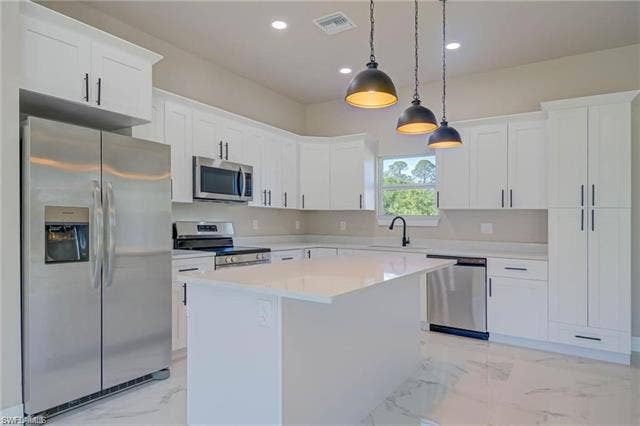 2023 Robert Ave, Alva, FL 33920 2023 Robert Ave, Alva, FL 33920