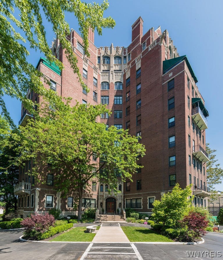Carolyn Hoyt Stevens, Realtor