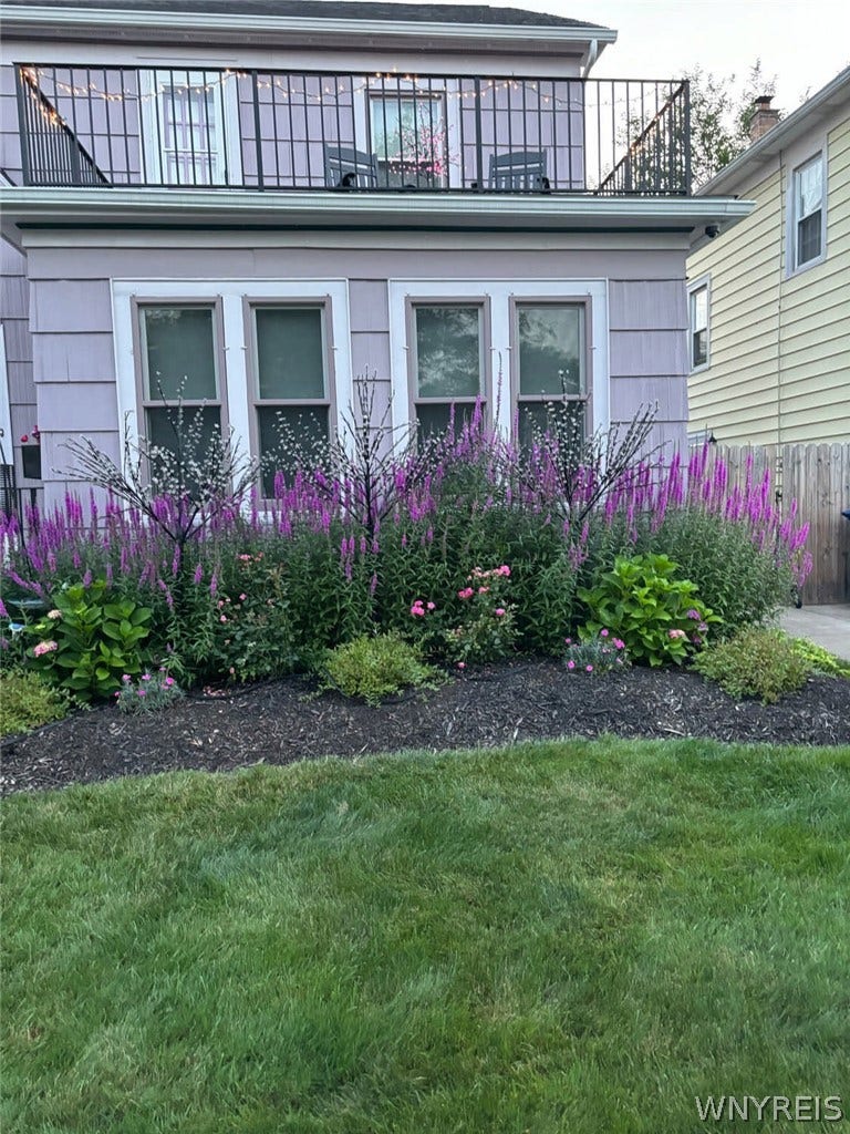 18 Groveland Street, Buffalo, NY 14214, North Buffalo