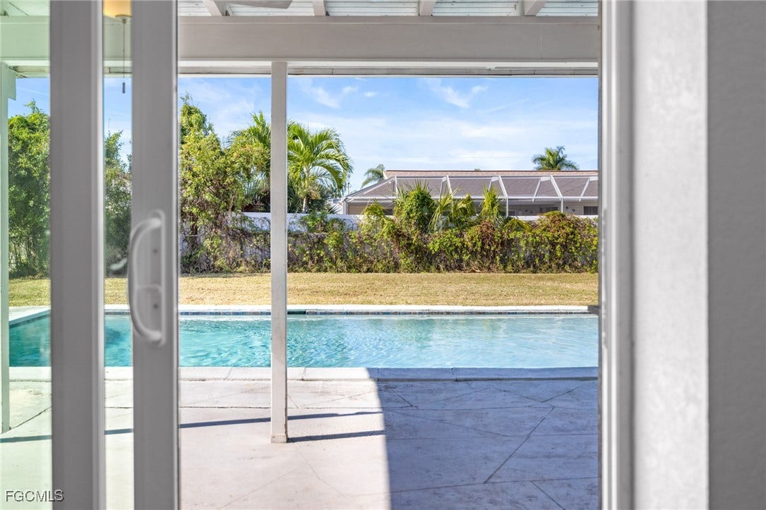 2514 SE 26th Avenue, Cape Coral, FL 33904 View of swimming pool