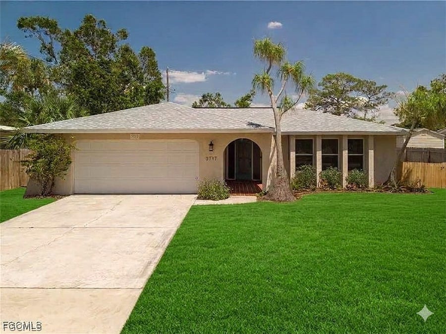 Property photo for 3717 Hanover Street, Fort Myers, FL