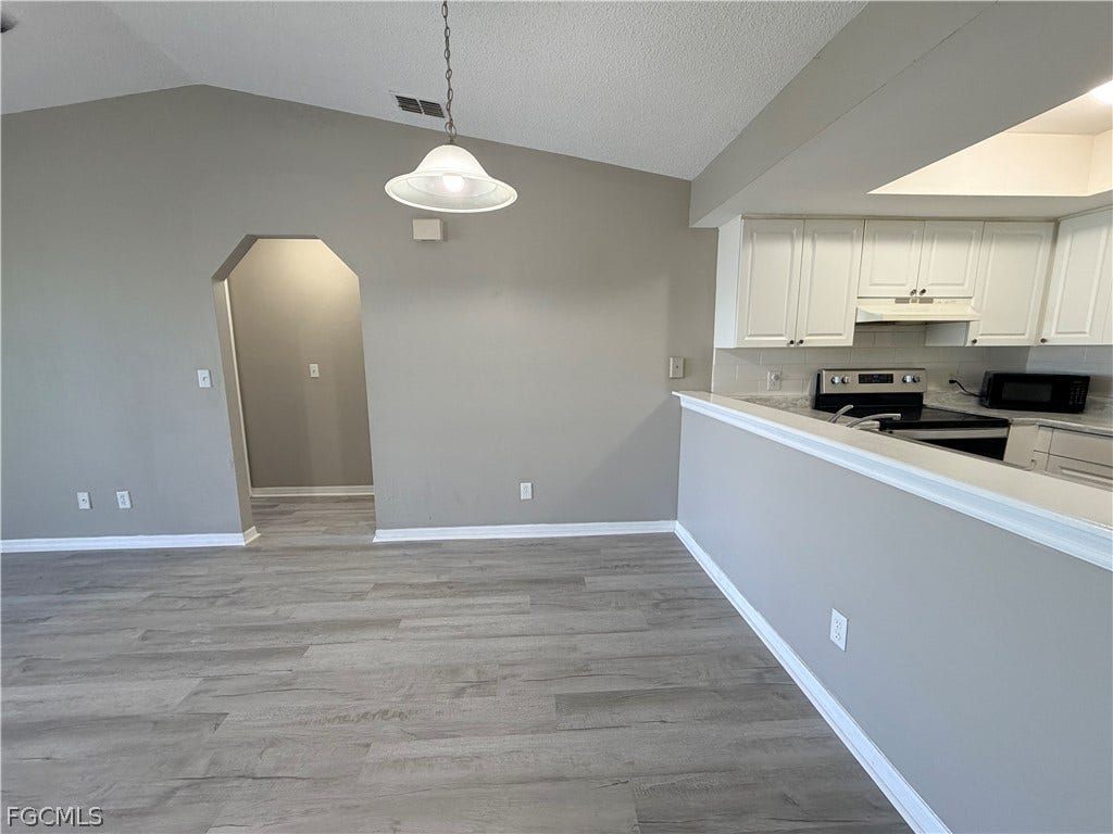 823 Gleason Parkway, #2, Cape Coral, FL 33914 823 Gleason Parkway, #2, Cape Coral, FL 33914