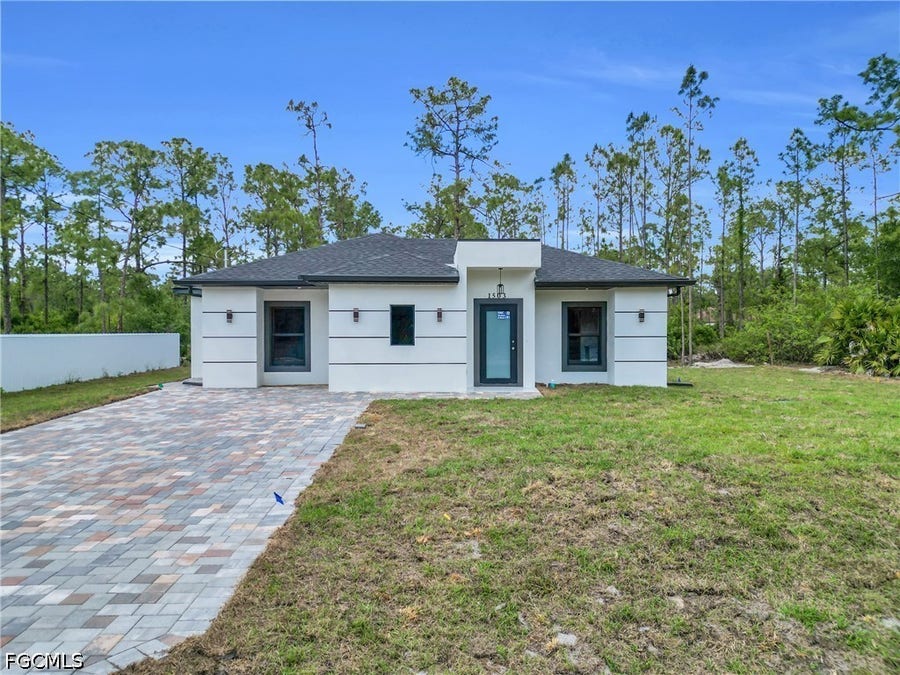 Property photo for 1503 E 15th Street, Lehigh Acres, FL