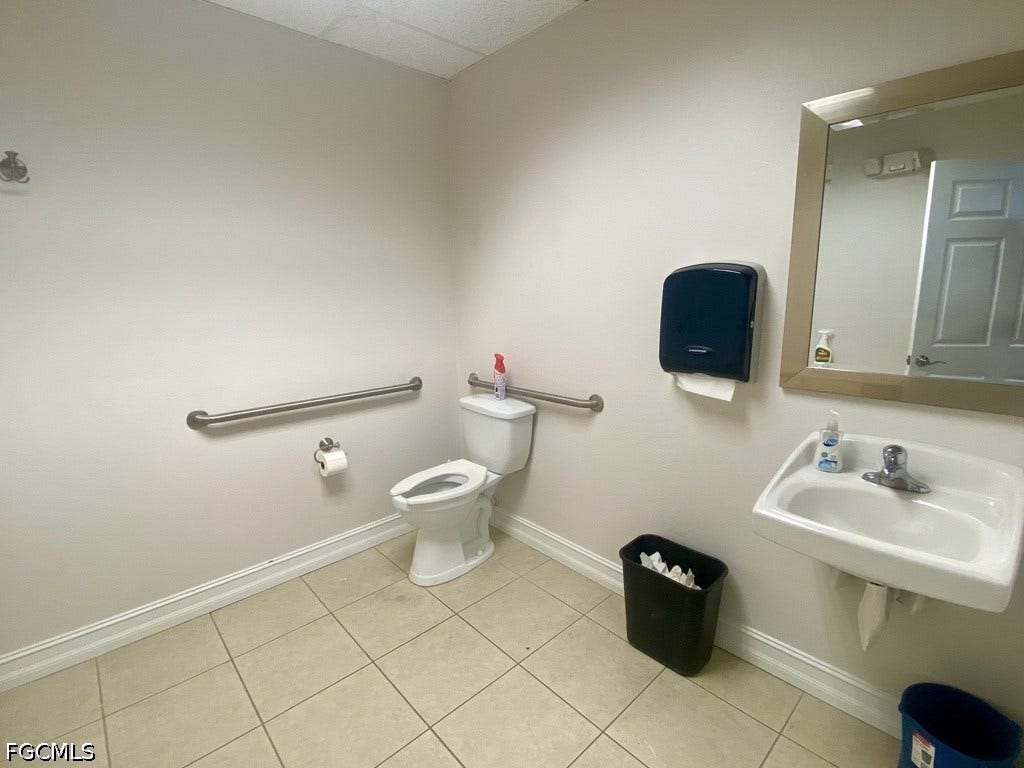 4529 Del Prado Boulevard S, Cape Coral, FL 33904 Bathroom 2
