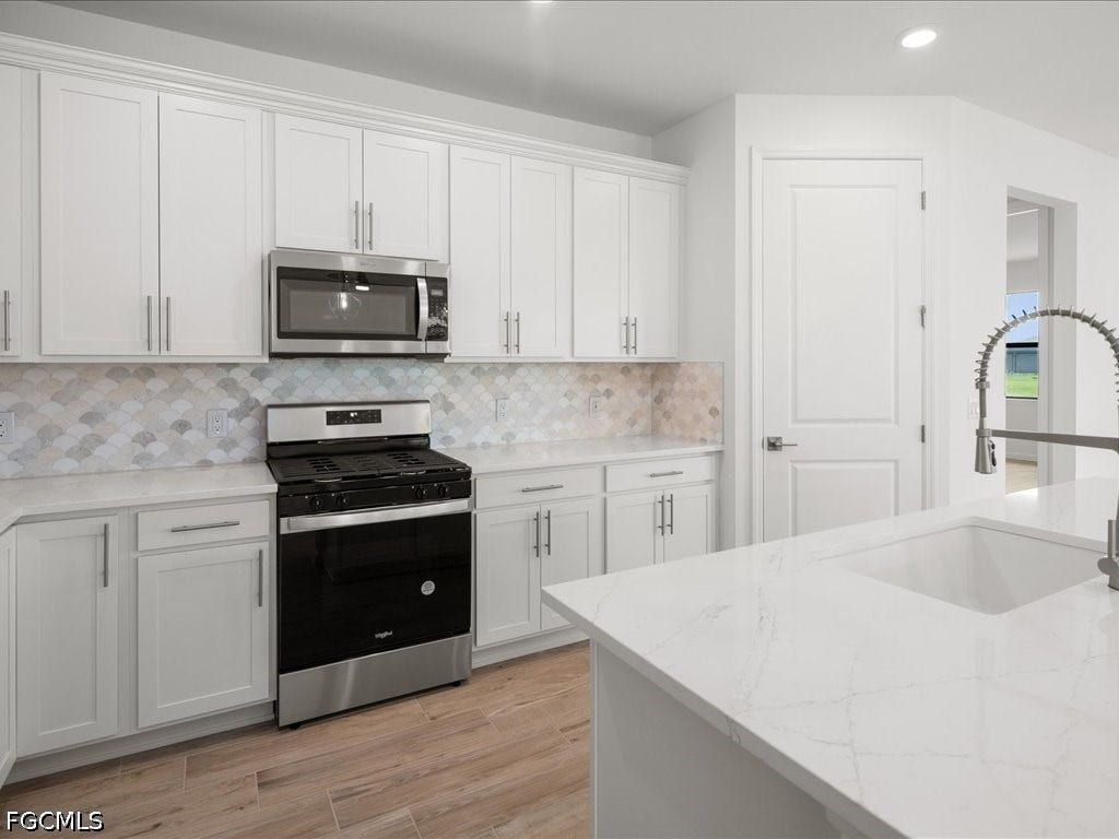 18262 Parksville Drive, Estero, FL 33928 18262 Parksville Drive, Estero, FL 33928
