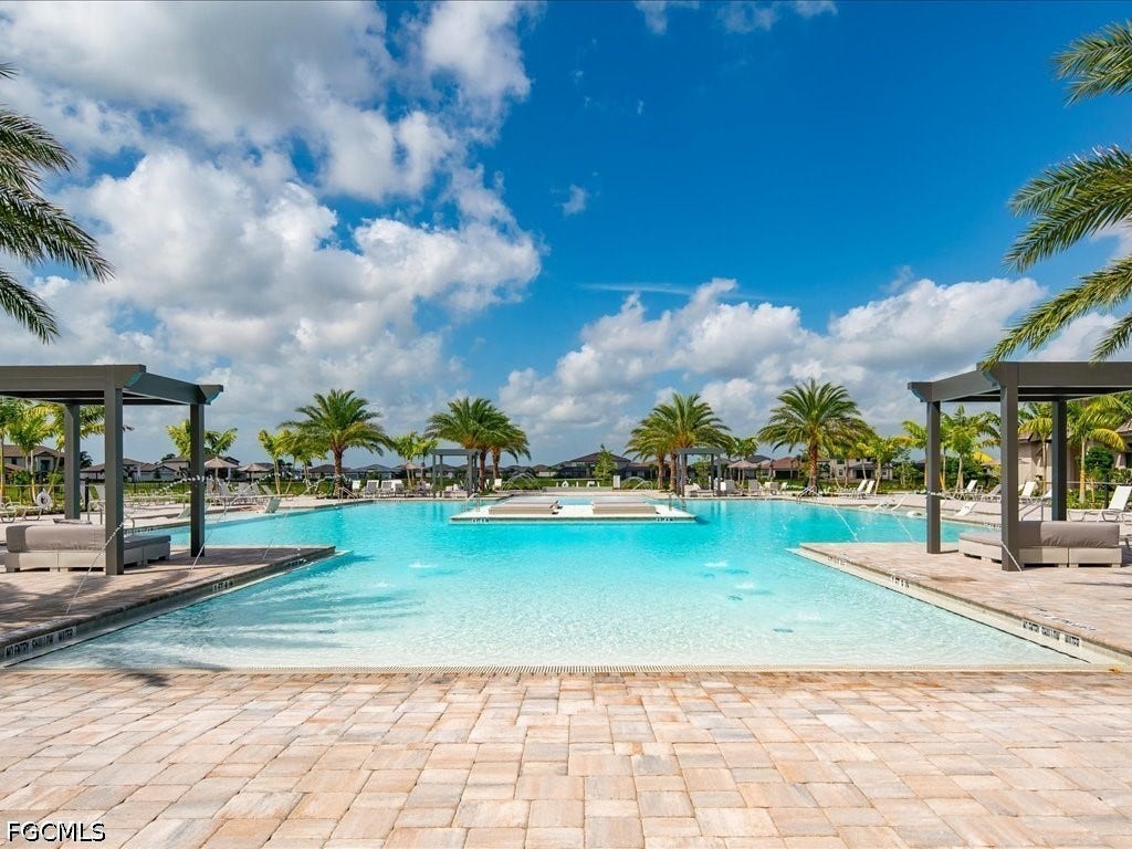 18262 Parksville Drive, Estero, FL 33928 18262 Parksville Drive, Estero, FL 33928
