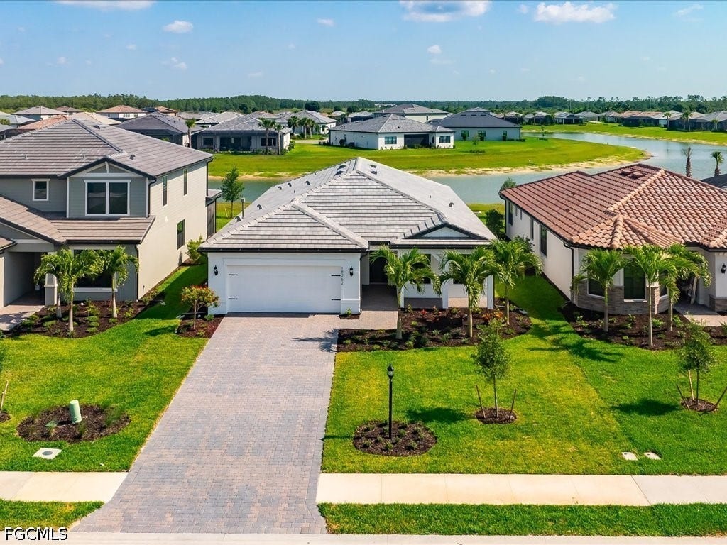 18262 Parksville Drive, Estero, FL 33928 18262 Parksville Drive, Estero, FL 33928