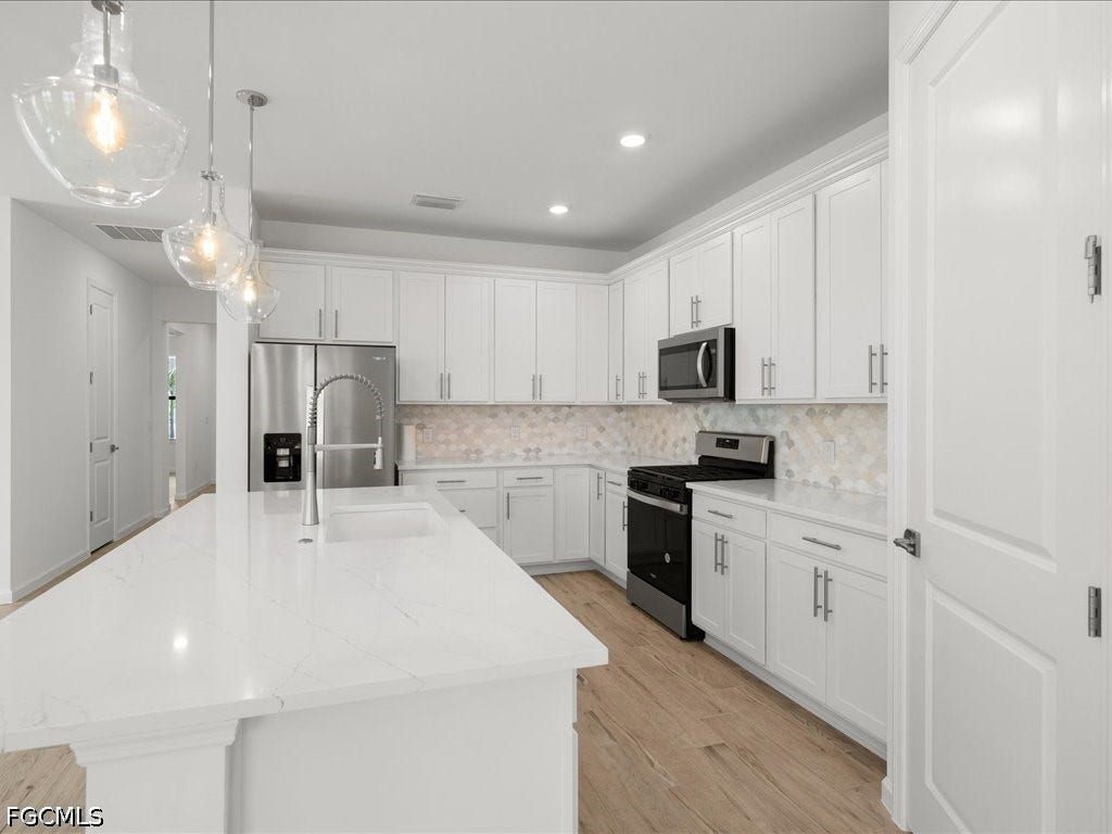 18262 Parksville Drive, Estero, FL 33928