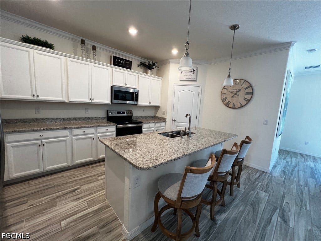 15556 Pascolo Lane, Fort Myers, FL 33908 15556 Pascolo Lane, Fort Myers, FL 33908