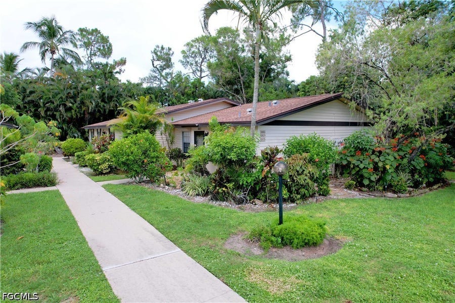 Property photo for 1001 Pine Isle Lane, #1001, Naples, FL