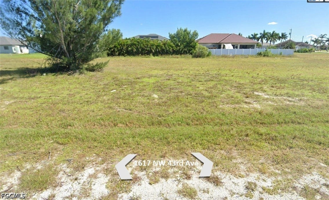 1617 NW 43rd Avenue, Cape Coral, FL 33993 Frontal View of Homesite