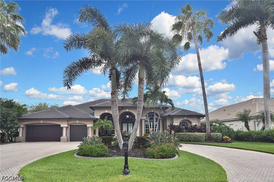 Property photo for 7311 Heritage Palms Estates Drive, Fort Myers, FL
