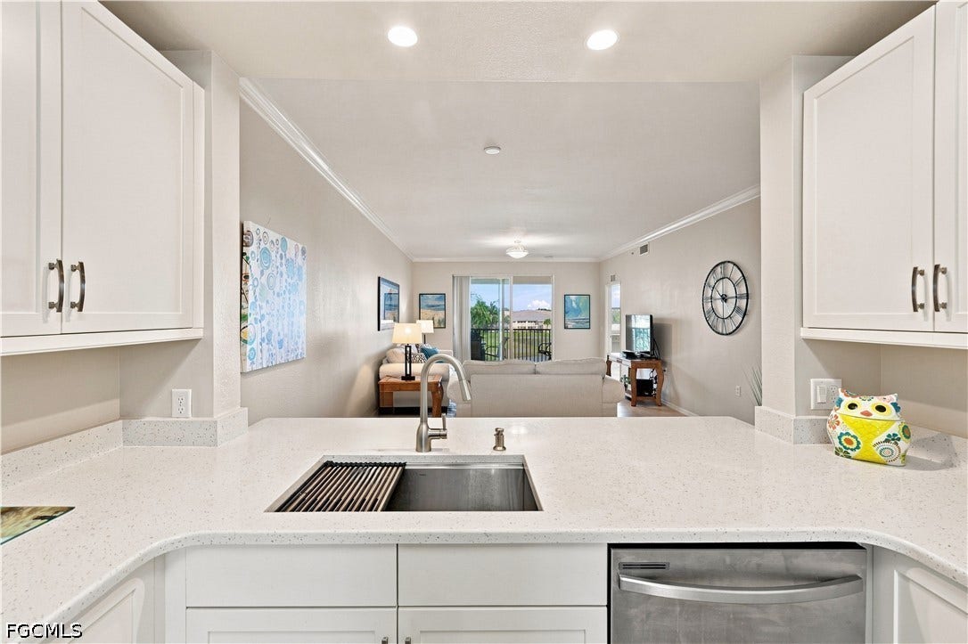 8450 Kingbird Loop, #432, Estero, FL 33967