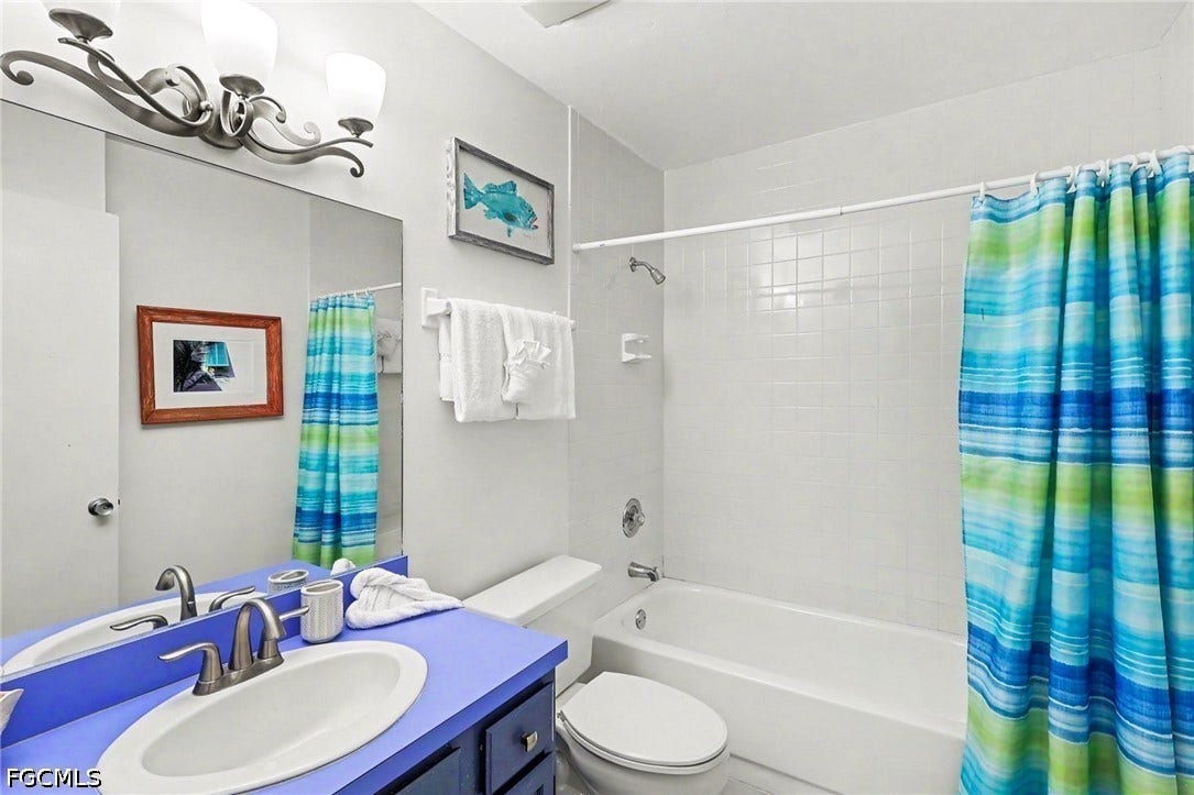 BLUE BAYOU A:  GUEST BATH