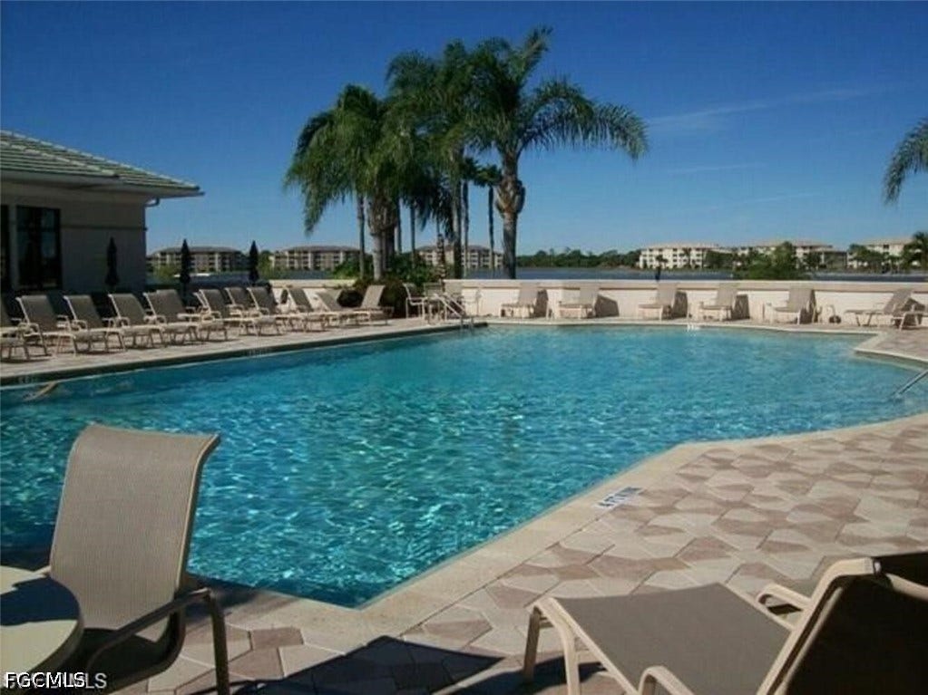 10453 Washingtonia Palm Way, #3323, Fort Myers, FL 33966