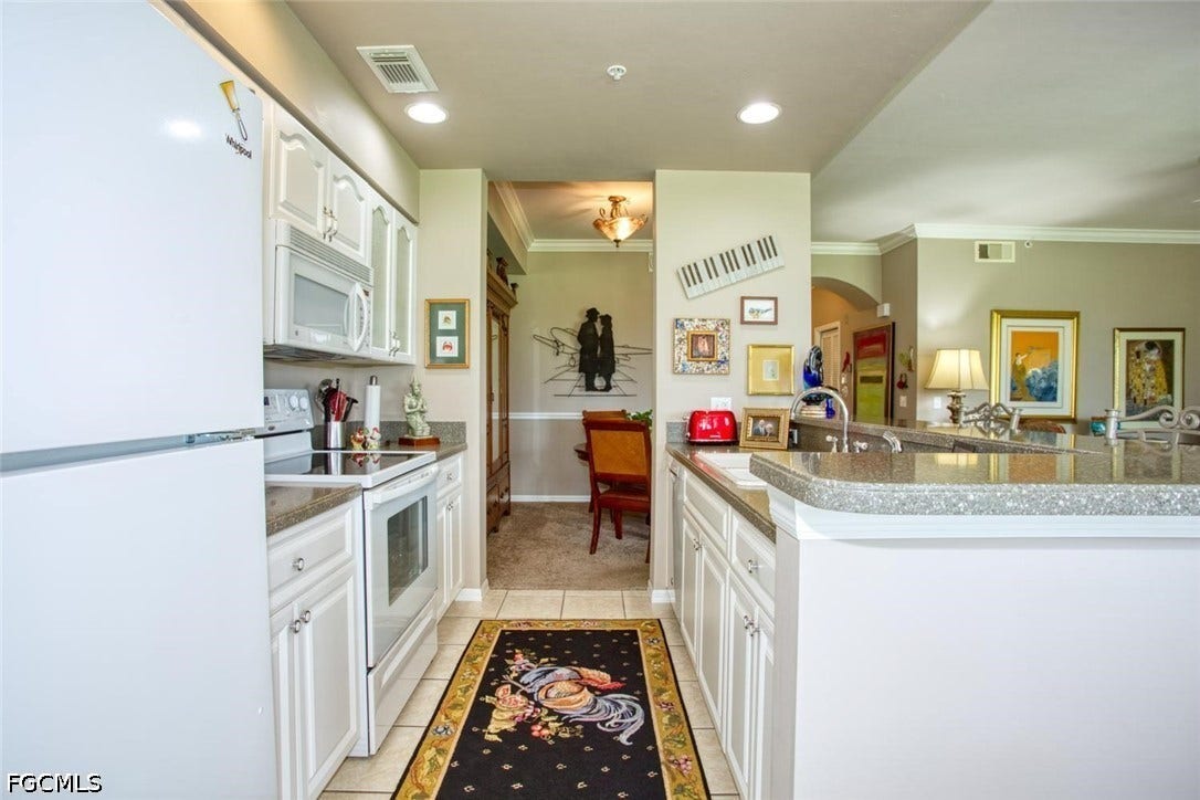 10453 Washingtonia Palm Way, #3323, Fort Myers, FL 33966