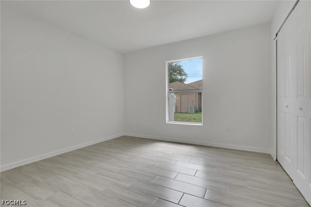 4733/4735 30th Street SW, Lehigh Acres, FL 33973
