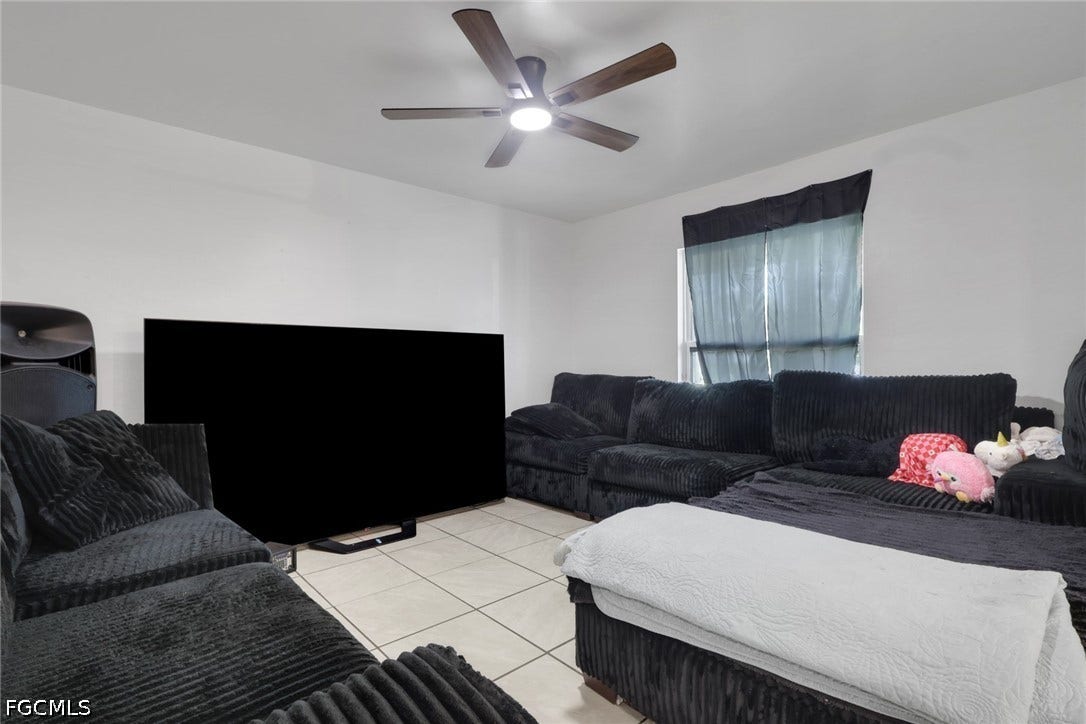 4733/4735 30th Street SW, Lehigh Acres, FL 33973
