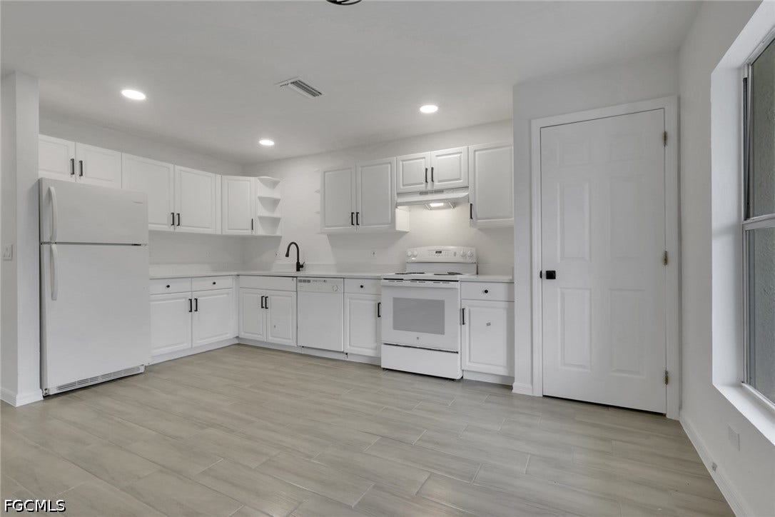 4733/4735 30th Street SW, Lehigh Acres, FL 33973