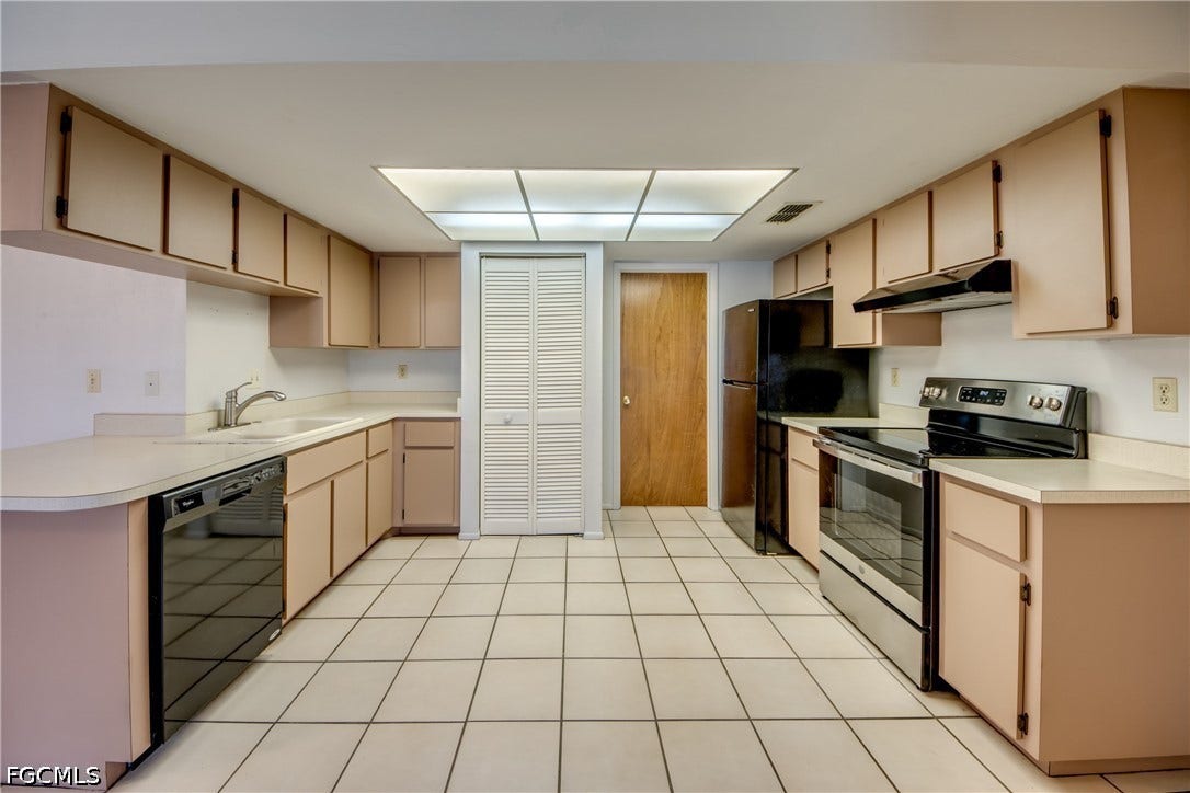 3421/3423 Skyline Boulevard, Cape Coral, FL 33914