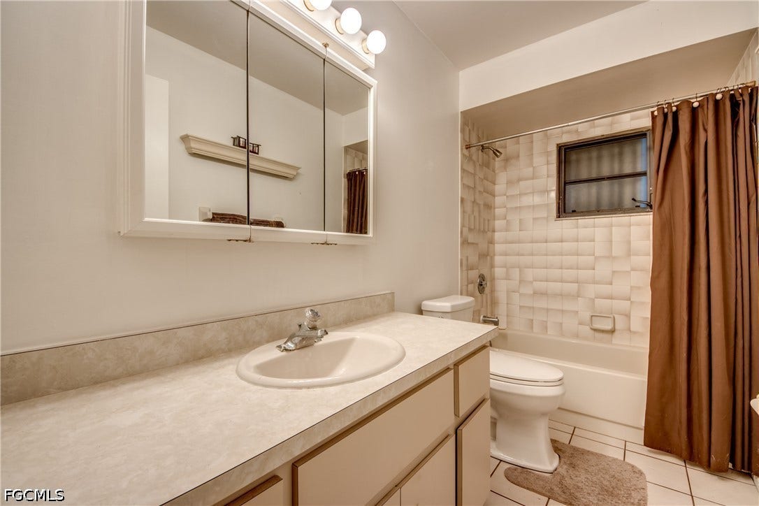 3421/3423 Skyline Boulevard, Cape Coral, FL 33914