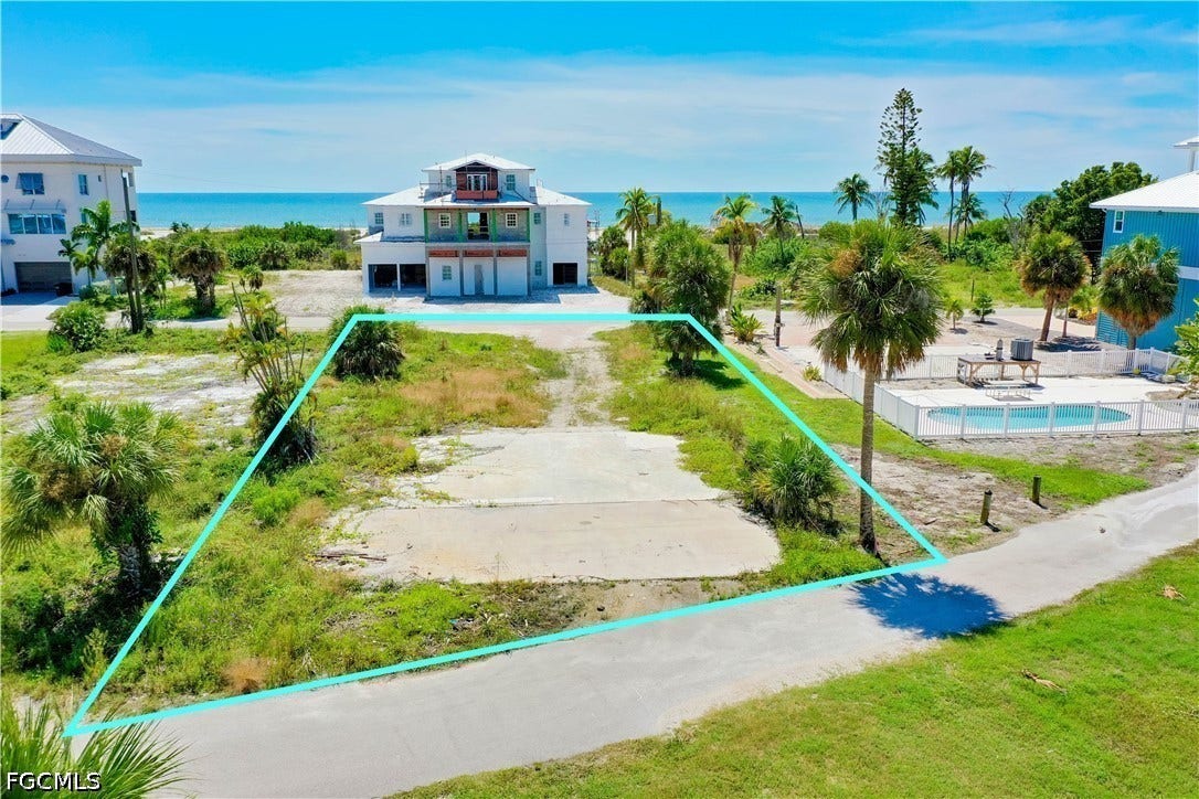 6053/6055 Gulf Road, Fort Myers Beach, FL 33931 6053/6055 Gulf Road, Fort Myers Beach, FL 33931