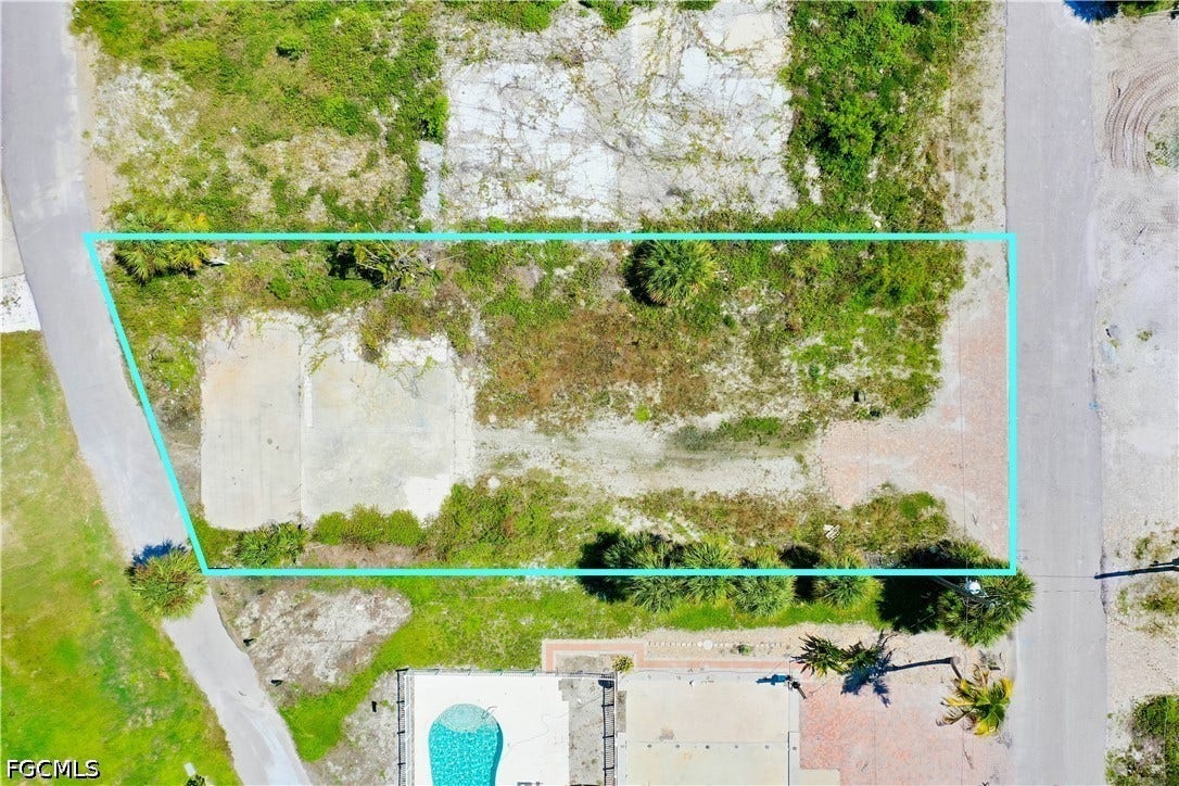 6053/6055 Gulf Road, Fort Myers Beach, FL 33931 6053/6055 Gulf Road, Fort Myers Beach, FL 33931