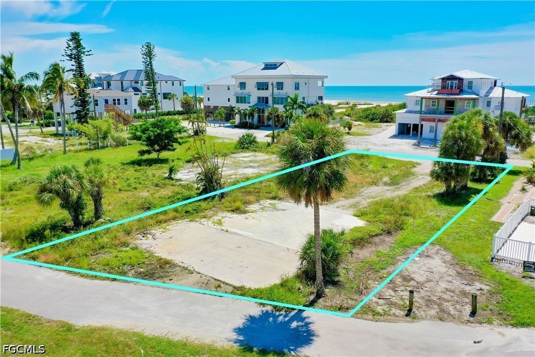 6053/6055 Gulf Road, Fort Myers Beach, FL 33931 6053/6055 Gulf Road, Fort Myers Beach, FL 33931