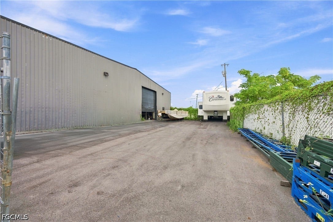 3535/3537 Dora Street, Fort Myers, FL 33916 3535/3537 Dora Street, Fort Myers, FL 33916