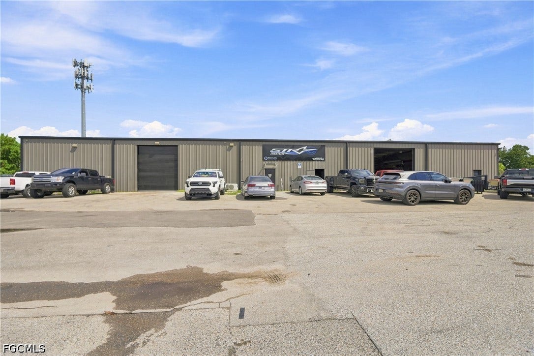 3535/3537 Dora Street, Fort Myers, FL 33916 3535/3537 Dora Street, Fort Myers, FL 33916