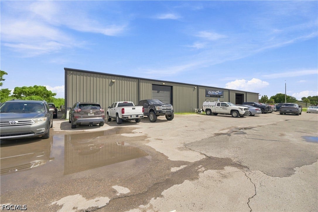 3535/3537 Dora Street, Fort Myers, FL 33916 3535/3537 Dora Street, Fort Myers, FL 33916