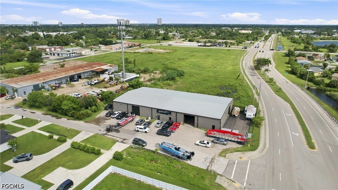 3535/3537 Dora Street, Fort Myers, FL 33916 3535/3537 Dora Street, Fort Myers, FL 33916