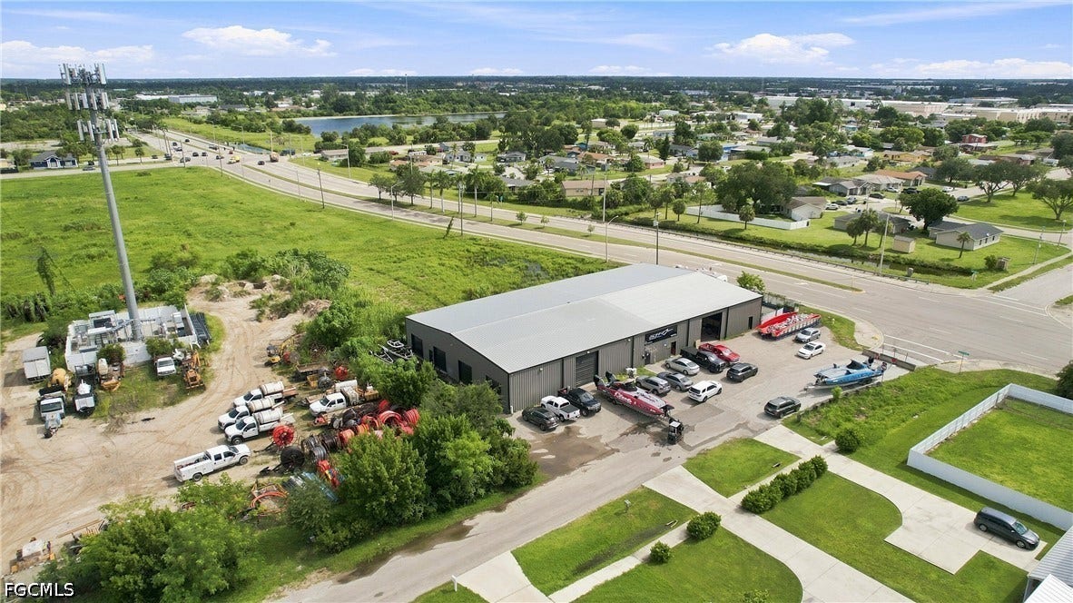 3535/3537 Dora Street, Fort Myers, FL 33916 3535/3537 Dora Street, Fort Myers, FL 33916
