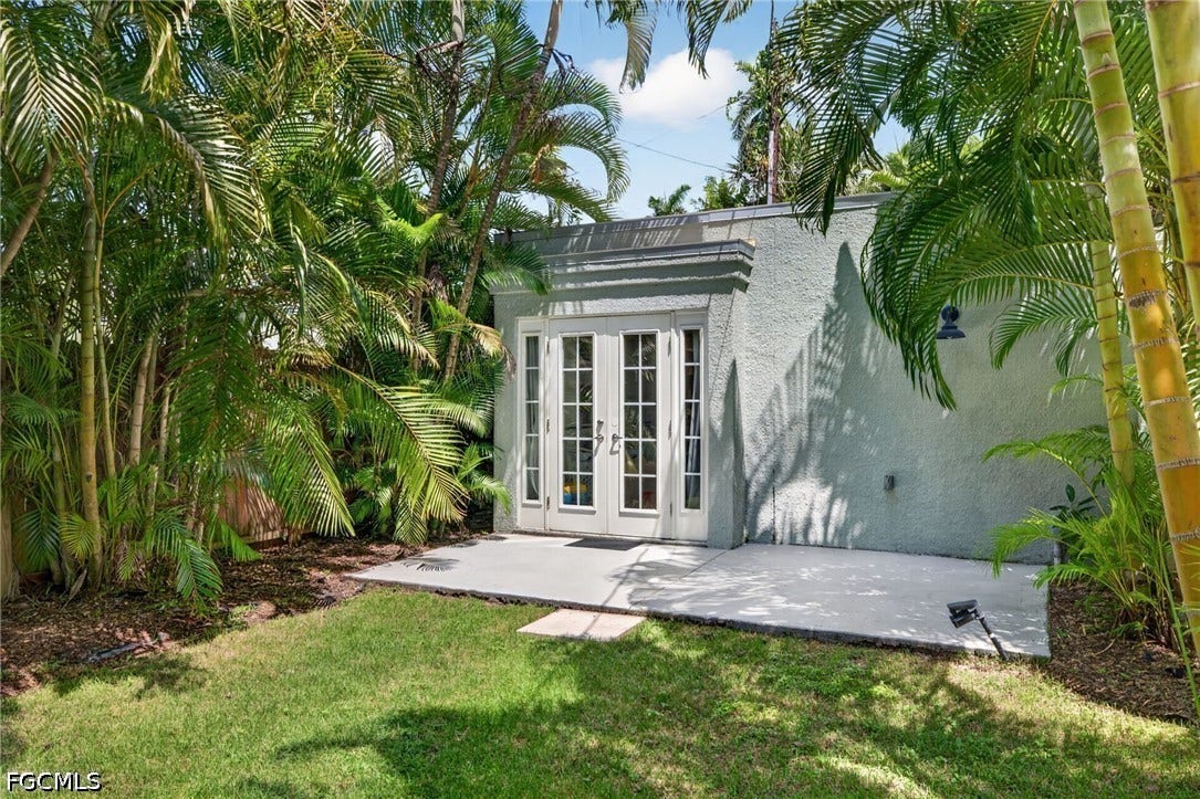 817/825 Julia Street, Fort Myers, FL 33916 817/825 Julia Street, Fort Myers, FL 33916