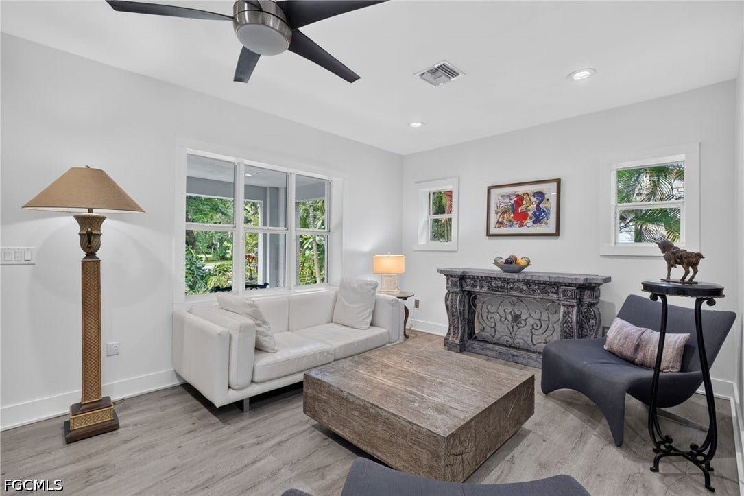 817/825 Julia Street, Fort Myers, FL 33916 817/825 Julia Street, Fort Myers, FL 33916
