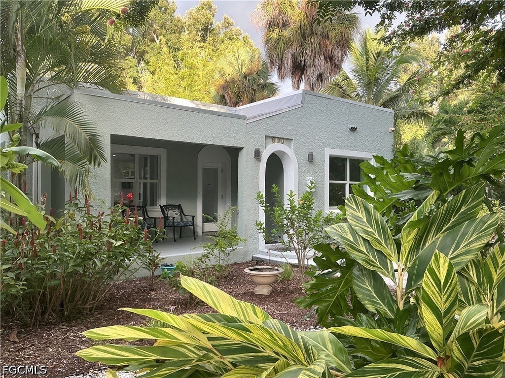 817/825 Julia Street, Fort Myers, FL 33916 817/825 Julia Street, Fort Myers, FL 33916