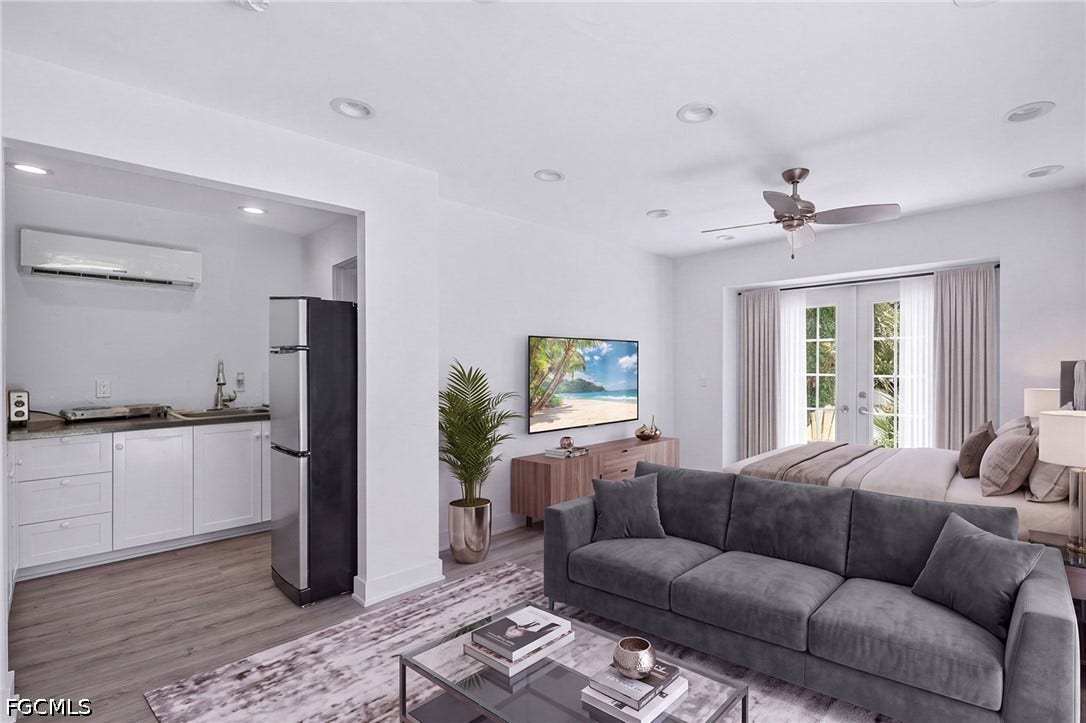 817/825 Julia Street, Fort Myers, FL 33916 Virtually Staged