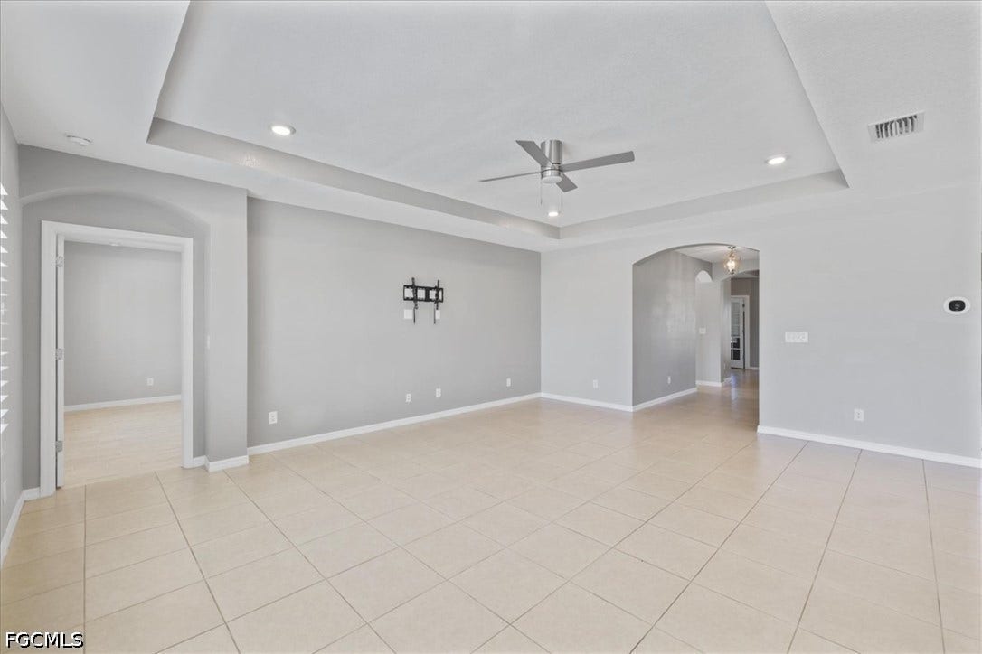 529 SW 26th Terrace, Cape Coral, FL 33914 529 SW 26th Terrace, Cape Coral, FL 33914