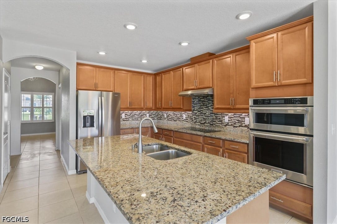 529 SW 26th Terrace, Cape Coral, FL 33914 529 SW 26th Terrace, Cape Coral, FL 33914