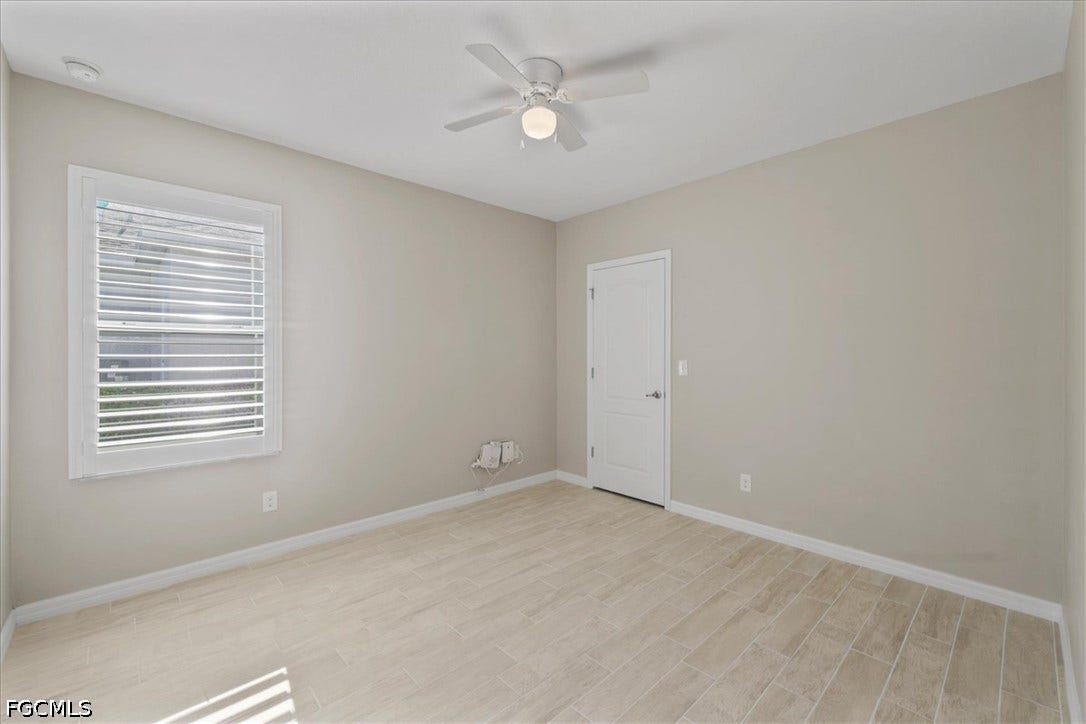 529 SW 26th Terrace, Cape Coral, FL 33914 529 SW 26th Terrace, Cape Coral, FL 33914