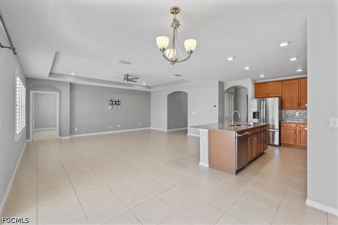 529 SW 26th Terrace, Cape Coral, FL 33914 529 SW 26th Terrace, Cape Coral, FL 33914